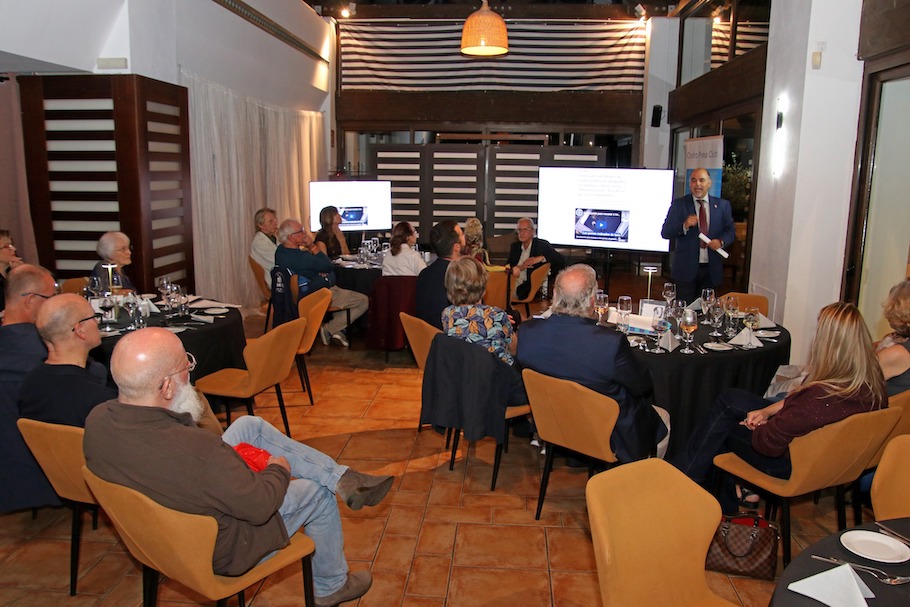 Journalists as Lifesavers: Communication and Crisis Management in Emergencies — photo 2