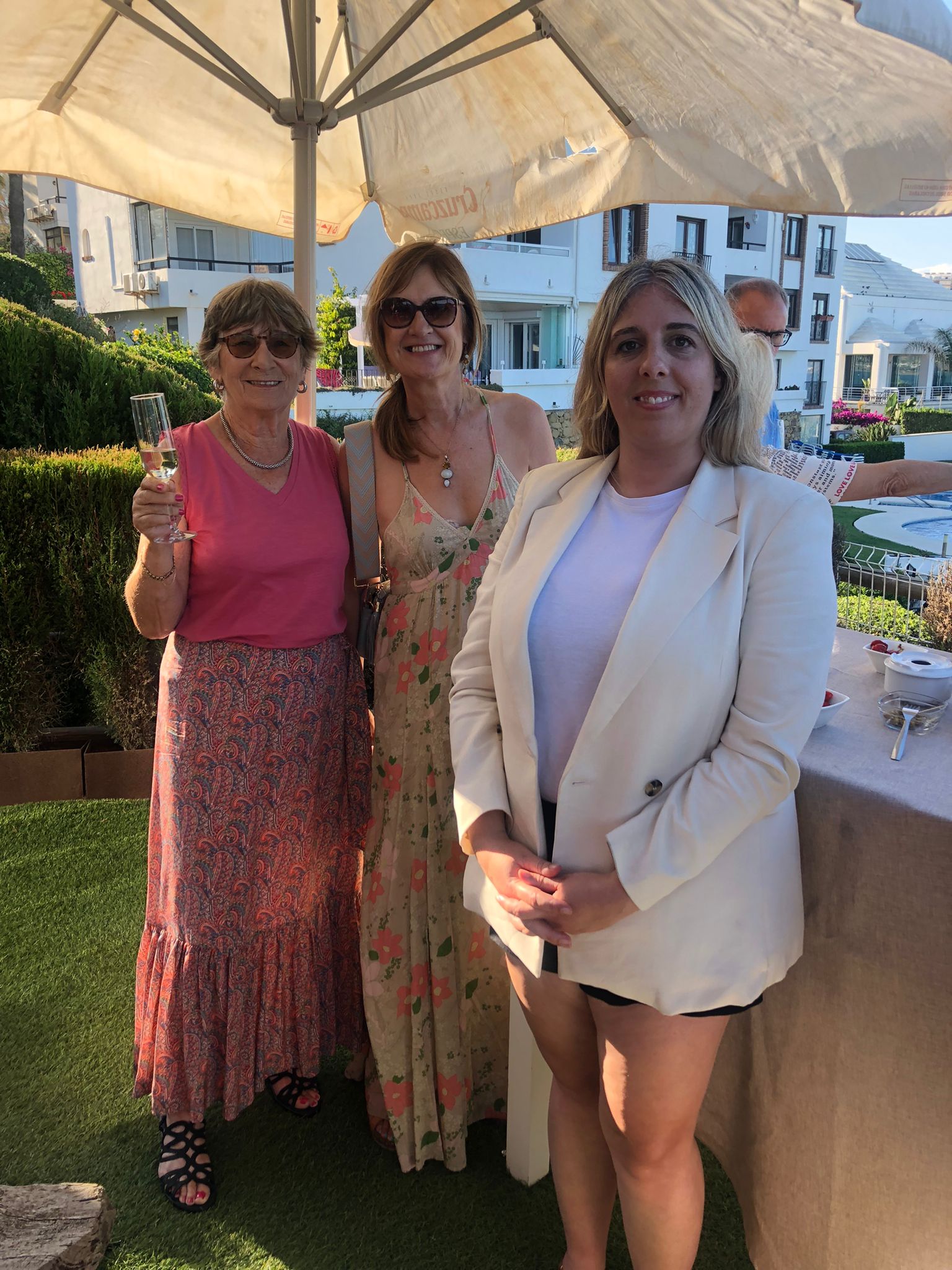 Midsummer Meeting by the Mediterranean — photo 5